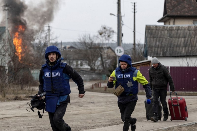 Украінскія журналісты падчас баявых дзеяньняў і горадзе Ірпень пад Кіевам, 6 сакавіка 2022