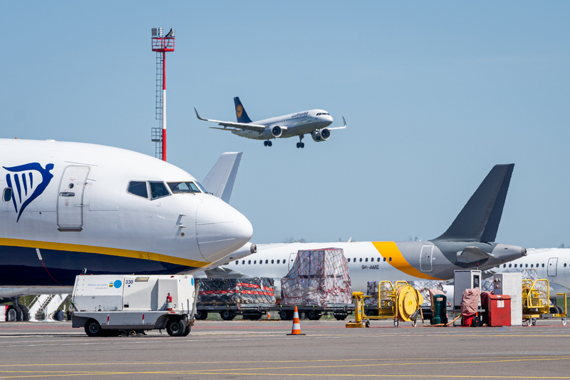 Здымак мае ілюстрацыйны характар. Самалёт кампаніі «Ryanair» у віленскім аэрапорце. Вільня, Літва. Фота: Vilnius-airport.lt