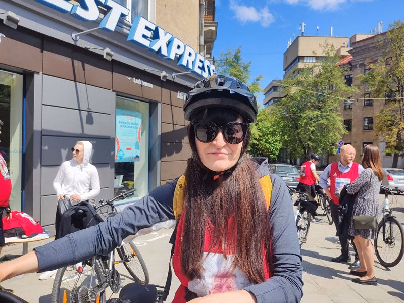 “Riding for our people”: Solidarity bike ride for imprisoned journalists held in Vilnius